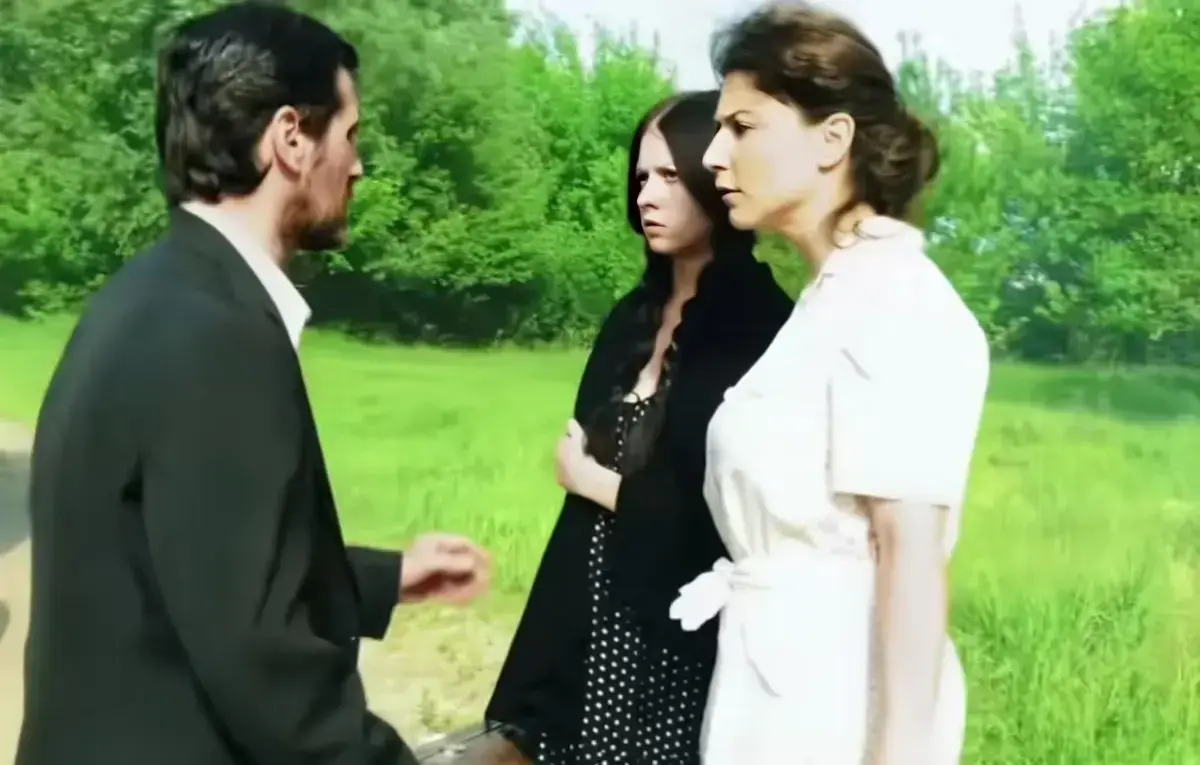 《烽火母女泪》三部曲全收录-Roberta Gemma主演未删减中文版-烽火母女泪高清在线观看-返回圣乌菲亚完整版免费播放