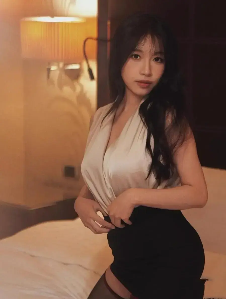 《小凤新婚》全集完整版在线免费放送-无弹窗无广告极速秒存-苏畅艾熙双人演绎小凤新婚高清直链秒播放