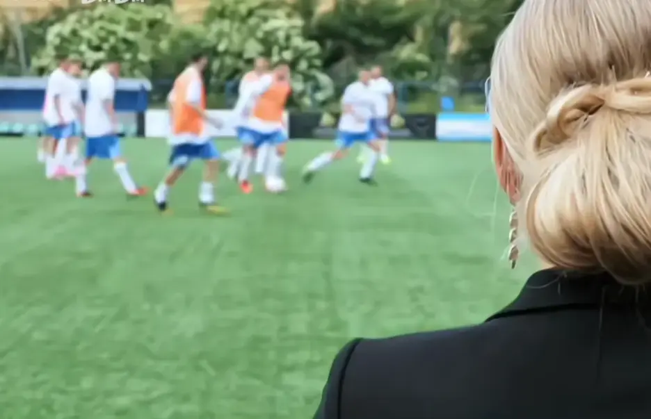 《footballersmoms》法国电影免费观看完整版-足球女老板《footballersmoms》高清无删减在线播放-1080P超清画质无广告