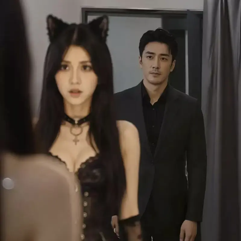 《不能碰的猫耳女下属的秘密》完整版合集-2026都市职场悬疑AI短剧-谜团探寻坚守底线，不能碰的猫耳女下属的秘密反转追剧