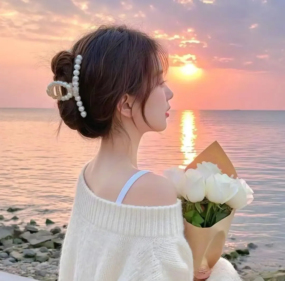欧美电影《野花》HD中字免费在线观看-《野花》完整版高清全集播放-无广告正版视频资源